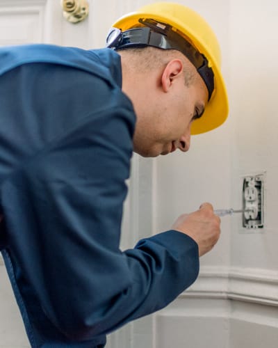 Signs You Need an Electrical Inspection – 321-529-1115